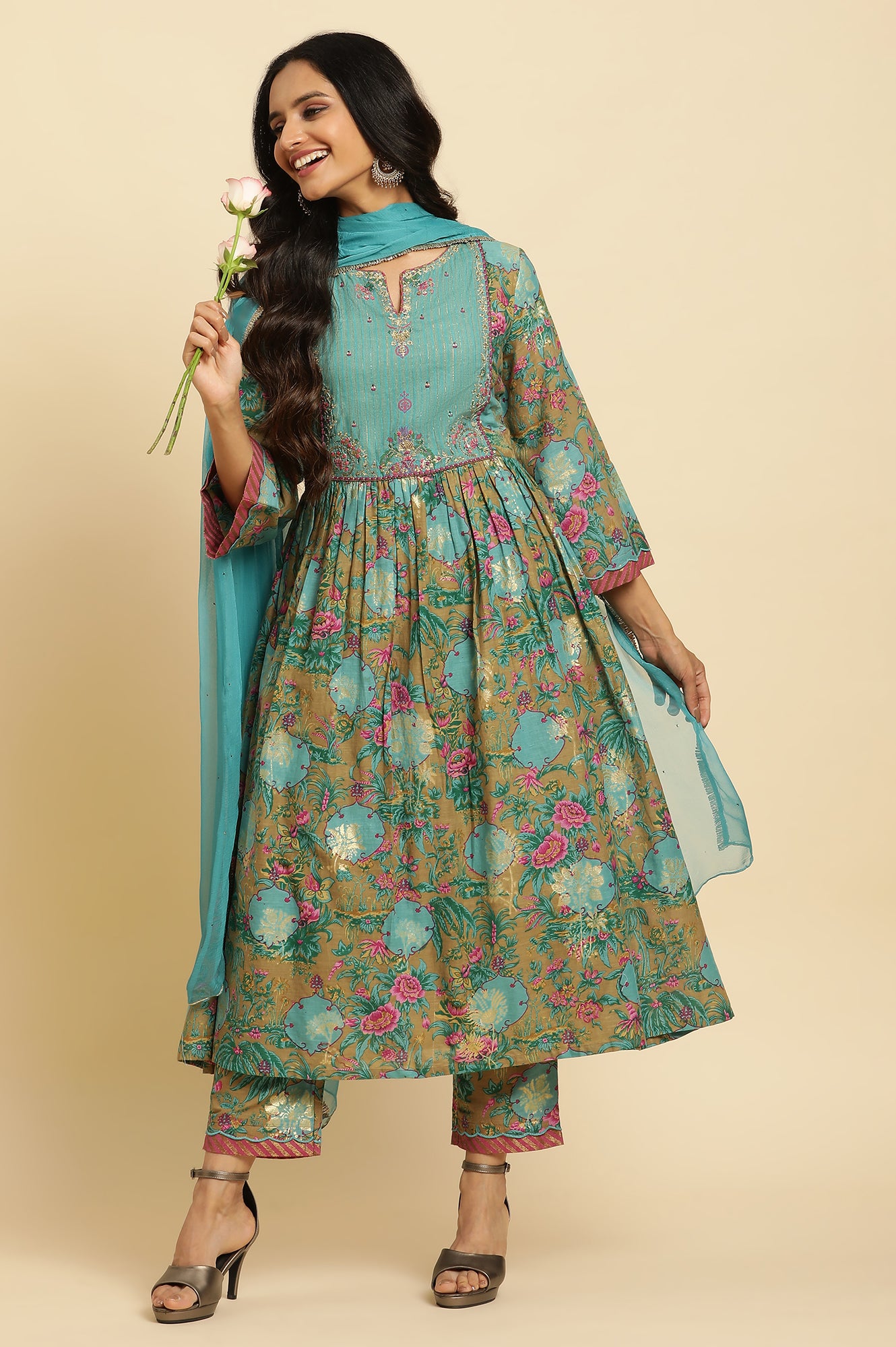 Brown Floral Printed Kurta, Pant And Dupatta Set - View 5