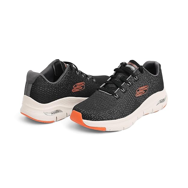 Skechers Men Arch Fit Takar Sneakers - View 6