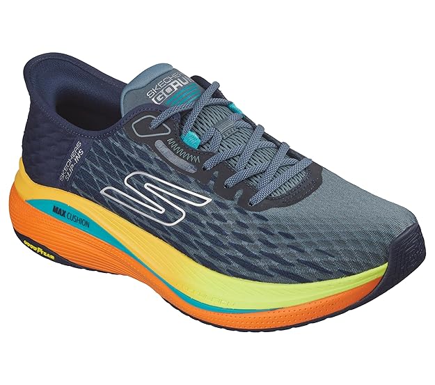 Skechers Mens Max Cushioning Propulsion - V Sneaker - View 3