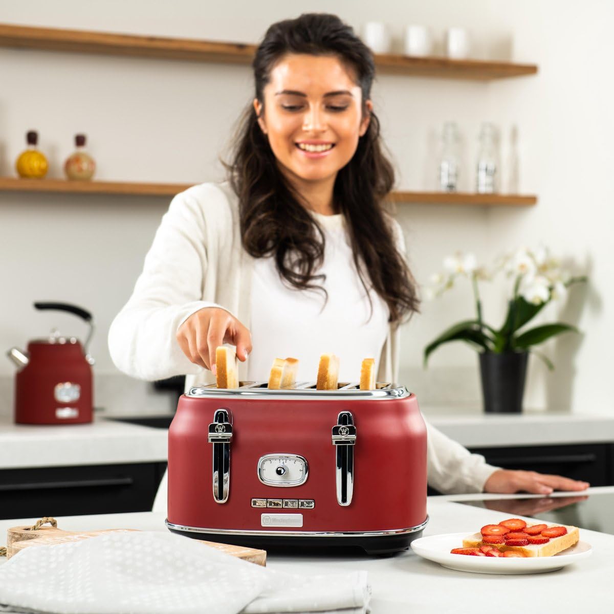 Westinghouse 4 Slice 1750 Watts Retro Toaster | Removable Bun Attachment, 6 Browning Levels, Bread Centring, Defrost, Warm-up & Stop Function, Extendable Crumb Tray | 2-Yr Warranty (Red) - View 7