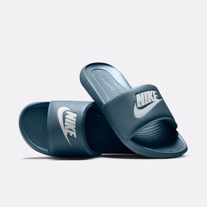 Nike Victori One