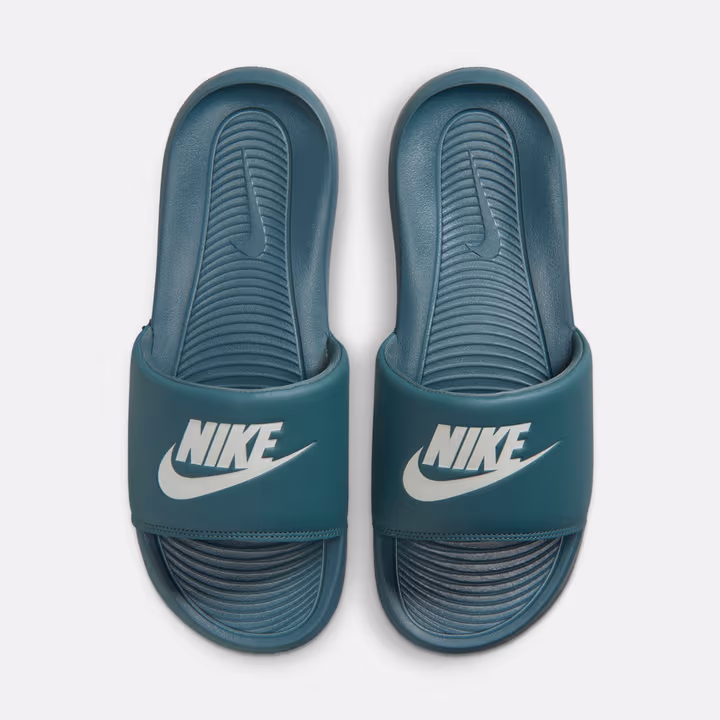 Nike Victori One - View 3